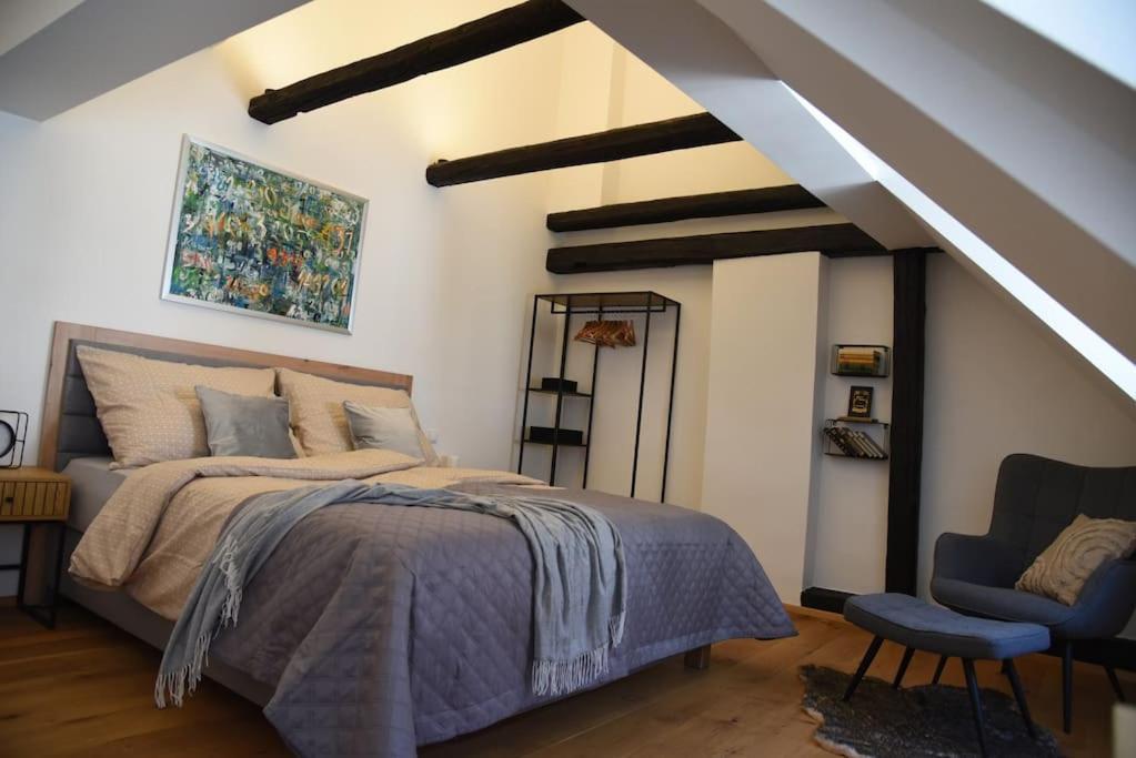 Appartement Penthouse Mit Altstadtflair *